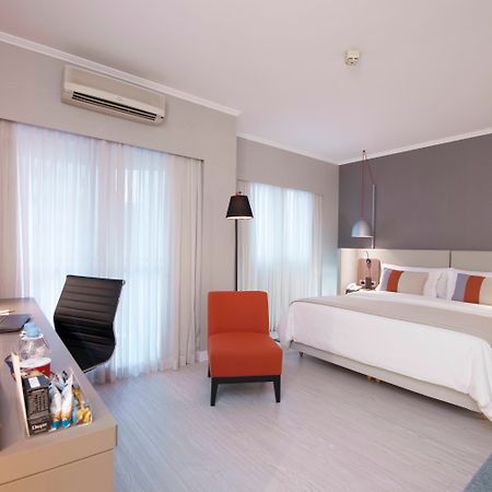 Hotel Clarion Faria Lima São Paulo Exterior foto A room at the hotel